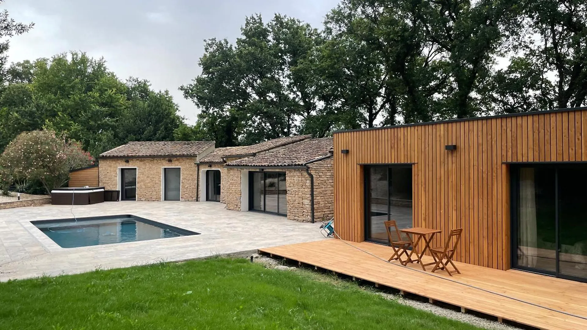 Villa Kelou, Piscine, Sauna Et Spa, Proche Gorge De L Ardeche Bourg-Saint-Andeol 0*,  France